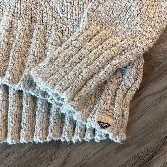 Roxy Sweater Size S - Picture 3 of 10